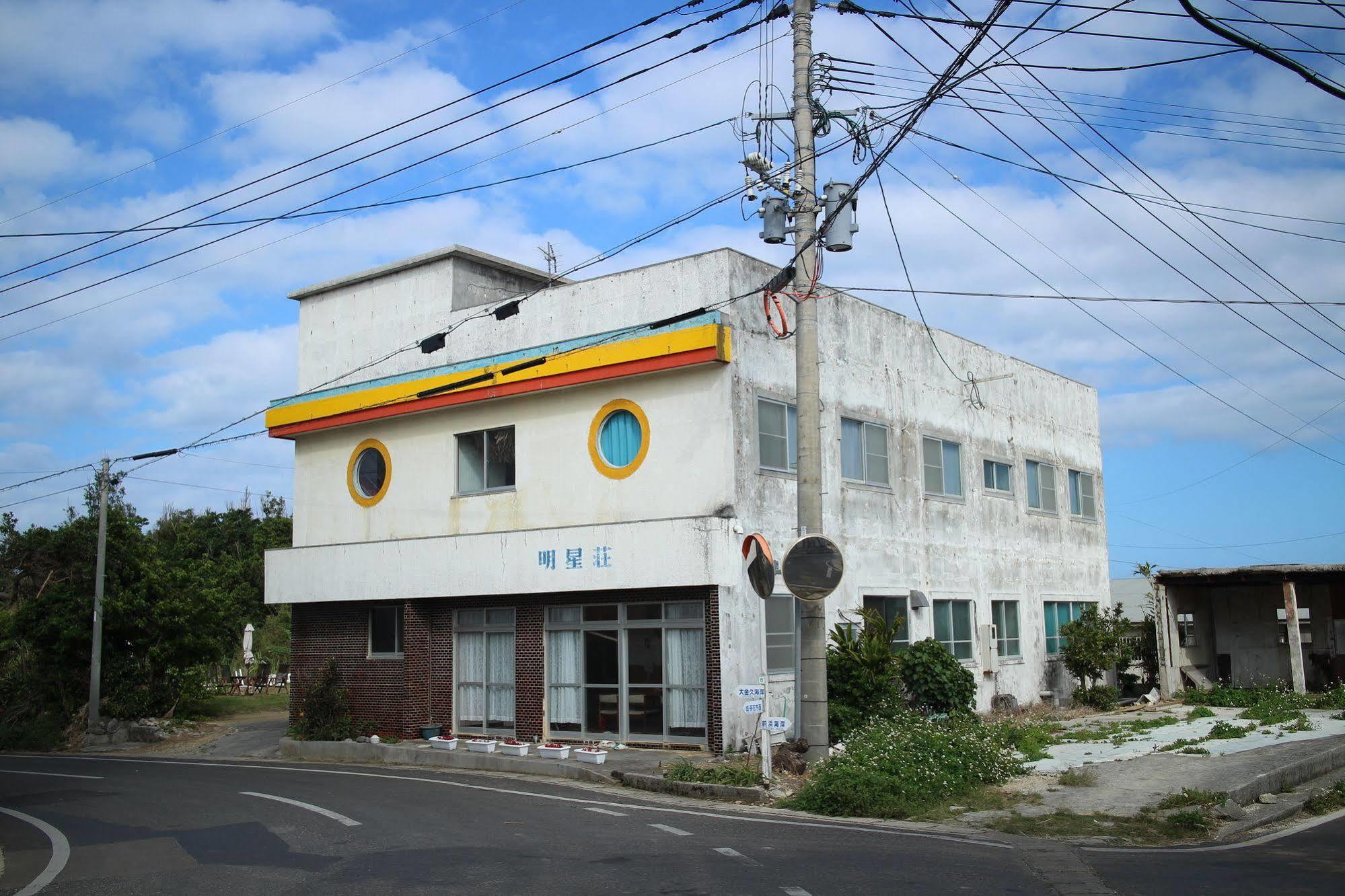 Hotel Minshuku Myojoso Yoron Exterior foto